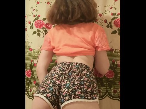 ❤️ Seksīga jauna skaistule izģērbjas no šortiem kamerā ️ Kvalitatīvs porno pie lv.xxxomg.ru ❌️❤